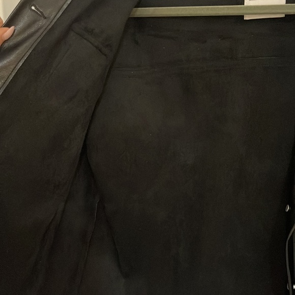 Zara Cropped Leather Jacket - Picture 3 of 5